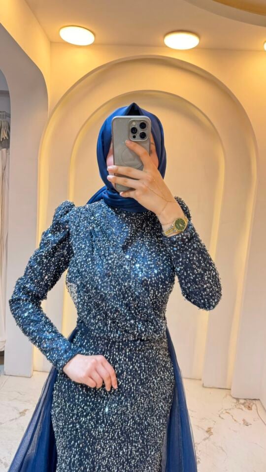 PULLU PAYETLİ PELERİNLİ TESETTÜR ABİYE LACİVERT