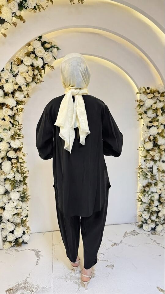 SİYAH TAŞ DETAYLI PANTOLON TAKIM