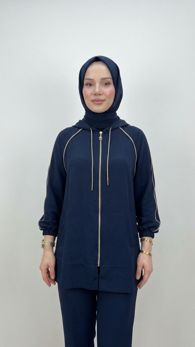 NAKIŞ DETAYLI SATEN KUMAŞ ŞIK PANTOLUNLU TAKIM LACİVERT