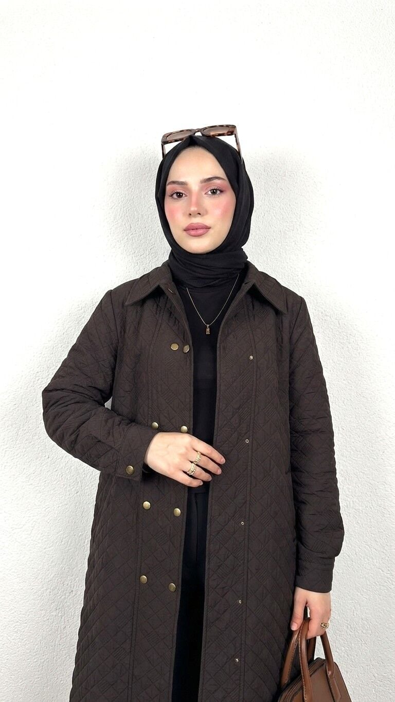 BÜYÜK BEDEN İNCE KAPİTONE KRUVAZE PARDESÜ KAHVERENGİ