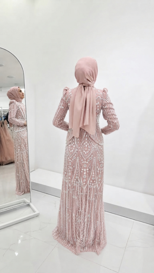 BONCUK İŞLEMELİ PEPLUM DETAYLI PUDRA PEMBE TESETTÜR ABİYE ELBİSE
