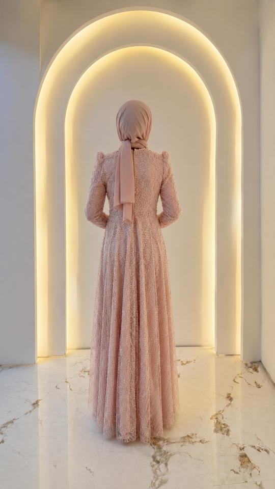 TAŞ İŞLEMELİ BELDEN VÜCUDA OTURAN TESETTÜR ABİYE PUDRA PEMBE