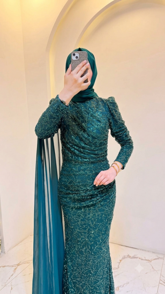 BALIK MODEL PİLELİ OMUZDAN PELERİNLİ TESETTÜR ABİYE YEŞİL