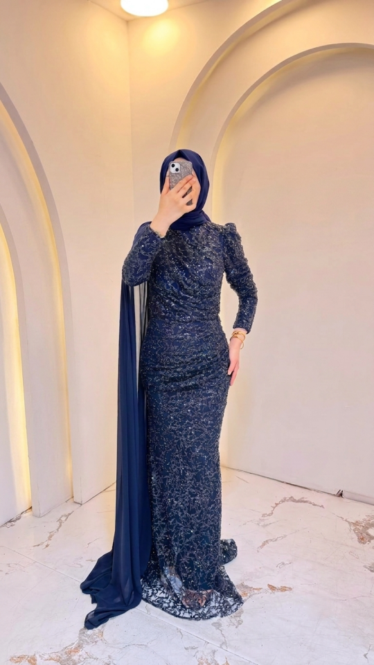 BALIK MODEL PİLELİ OMUZDAN PELERİNLİ TESETTÜR ABİYE GECE MAVİSİ